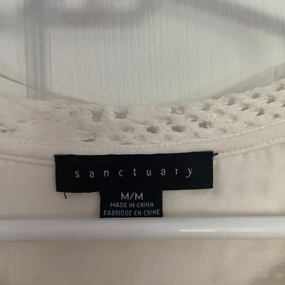 Women's Sanctuary Top - Picture 2 of 2